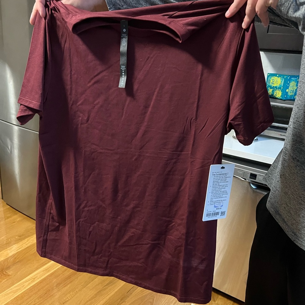 Lululemon - The Fundamental T-shirt. Red Merlot. Size Large
